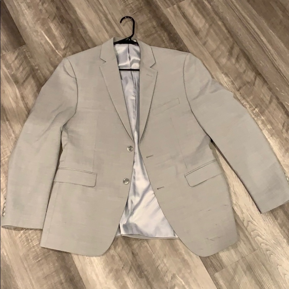 Suit Jacket! Gray! Size: 40R!!